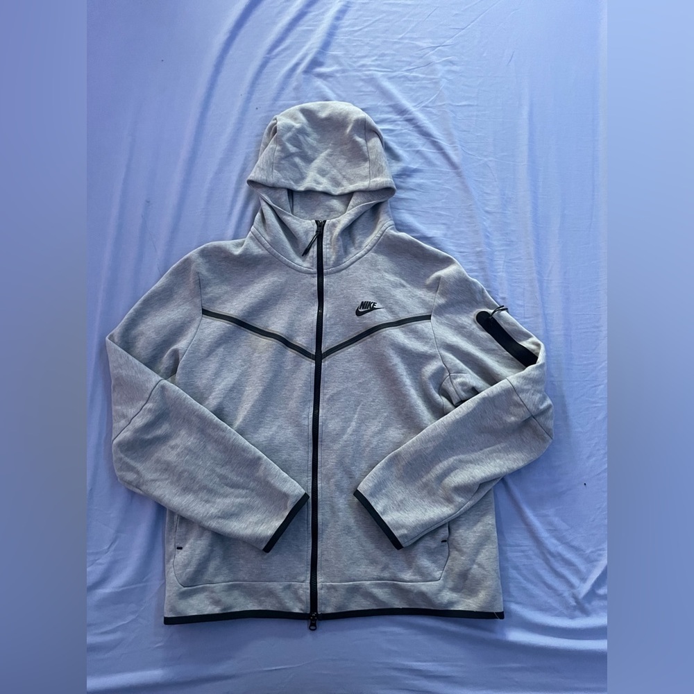 nike tech